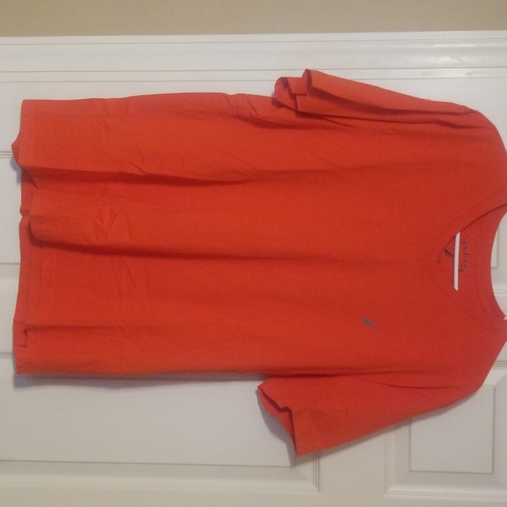 Nautica V-neck